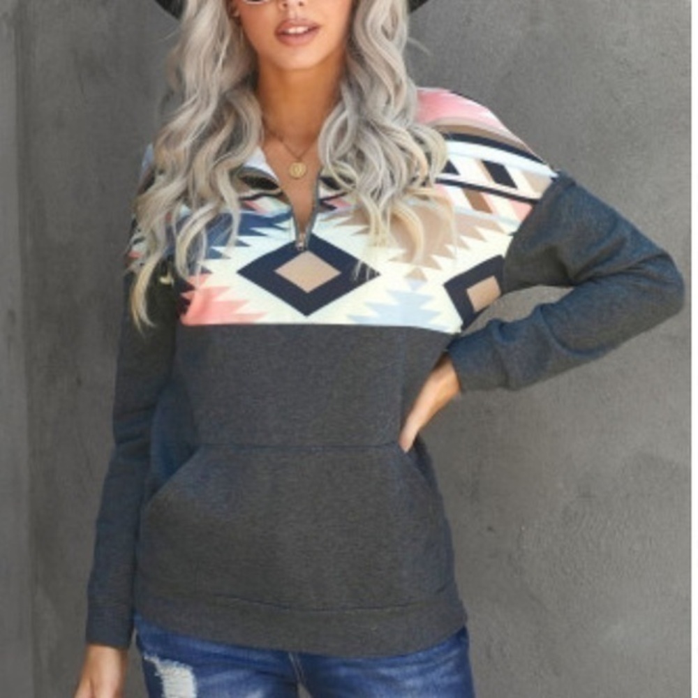 Lovey’s Boutique NEW Grey White Tribal Sweatshirt